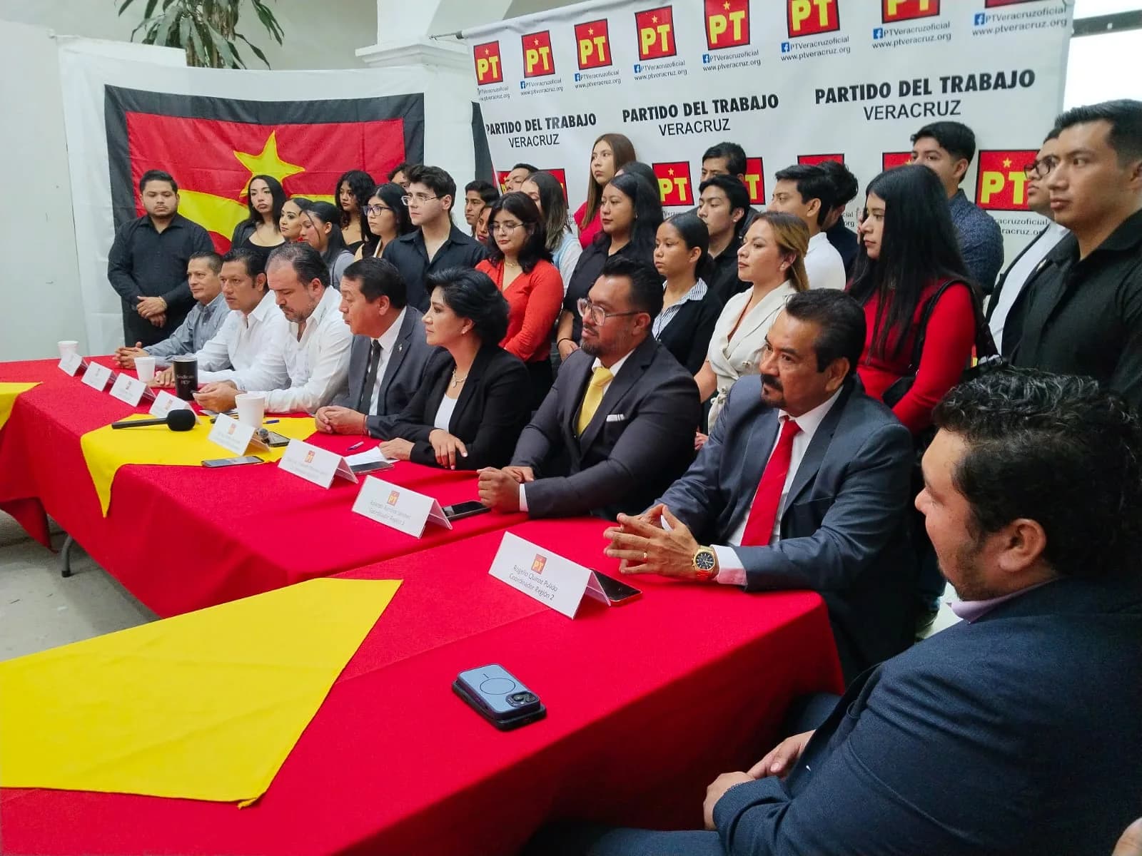 PT inicia el 5 de octubre, el registro de aspirantes en los 19 distritos electorales federales